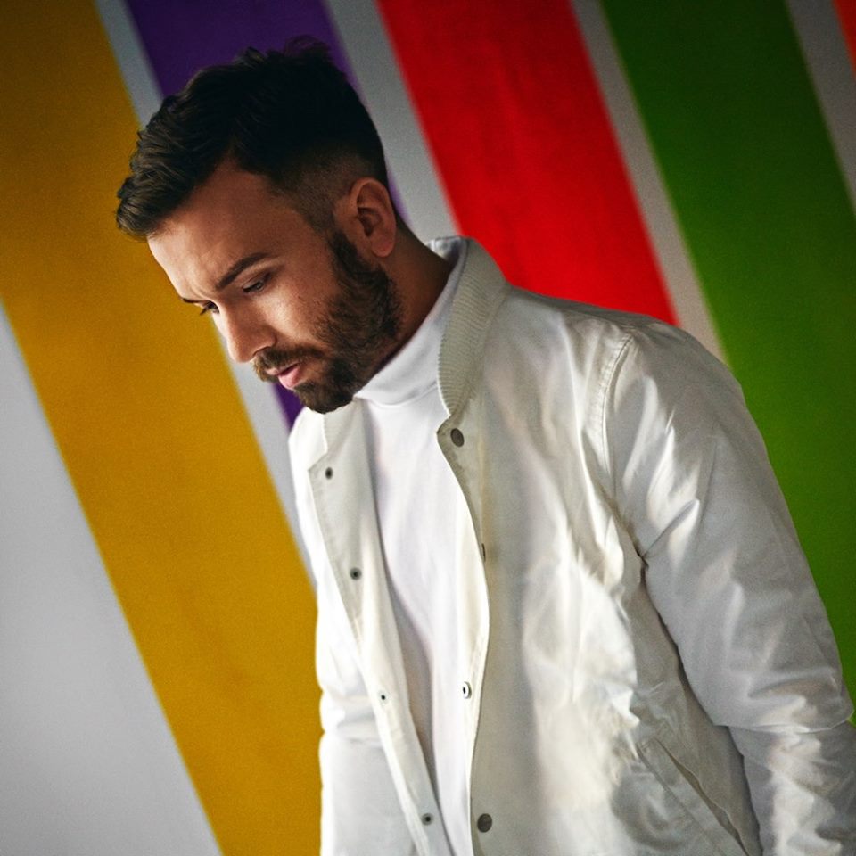 lovespeake releases new single novacaine featuring max lovespeake releases new single novacaine featuring max